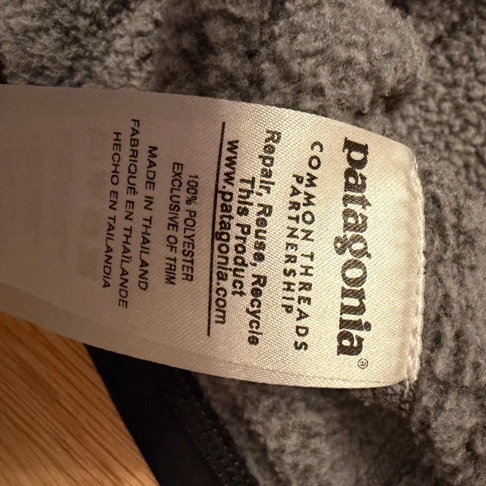 Patagonia Fleece Jacket in Gray - Picture 5 of 5